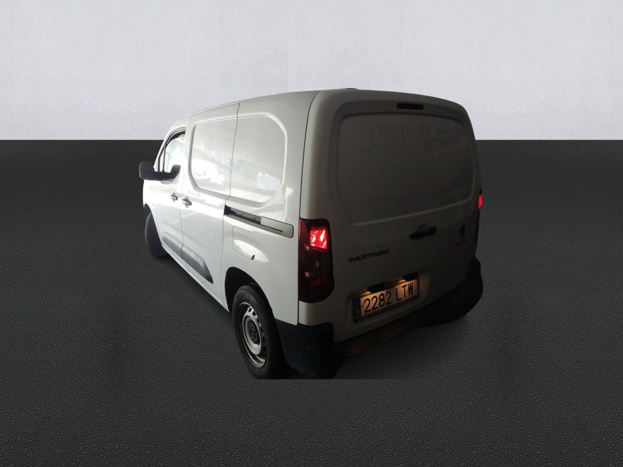 Renting Segunda Mano Peugeot PartnerPremium Standard 600kg BlueHDi 73kW 