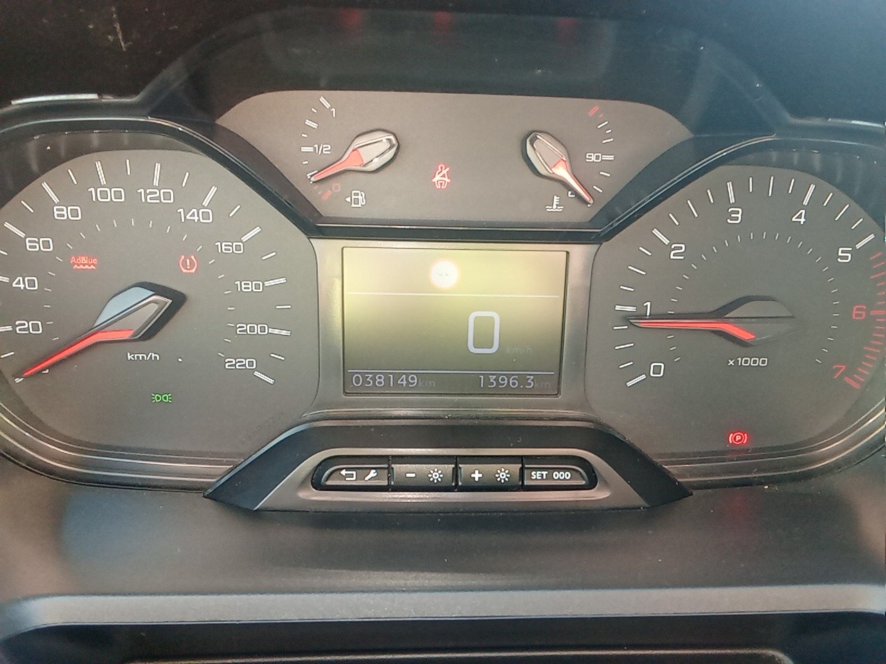 Renting Segunda Mano Peugeot RifterActive Pack Business Std. BlueHDi 100 