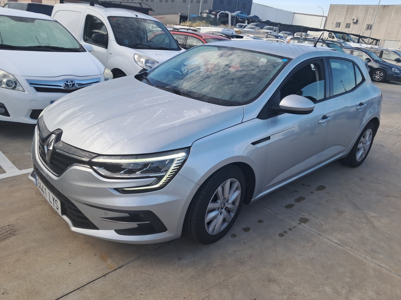 https://staticcdn.ald-automotive.es/vim/c0b432356d3f488c958abd1ce6e9b39e.JPG