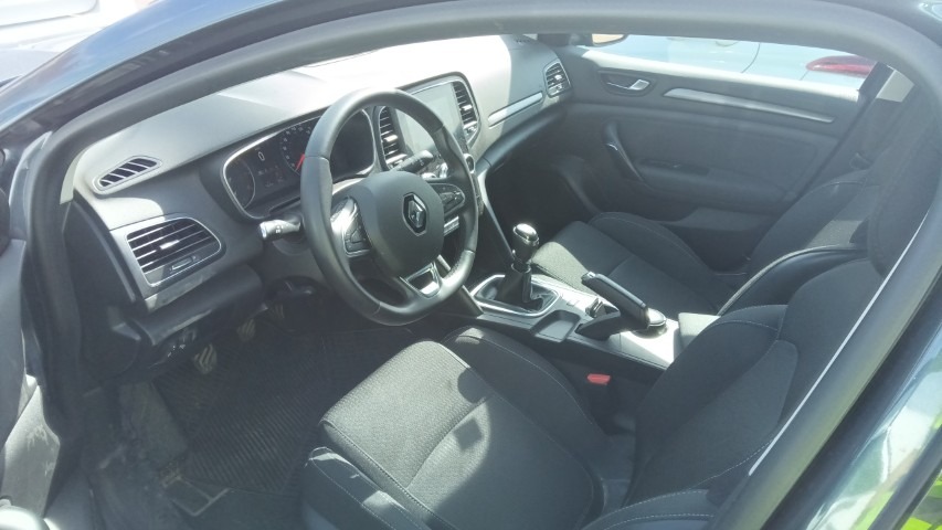 Renting Segunda Mano Renault Megane(O) Intens TCe 103 kW (140CV) GPF 