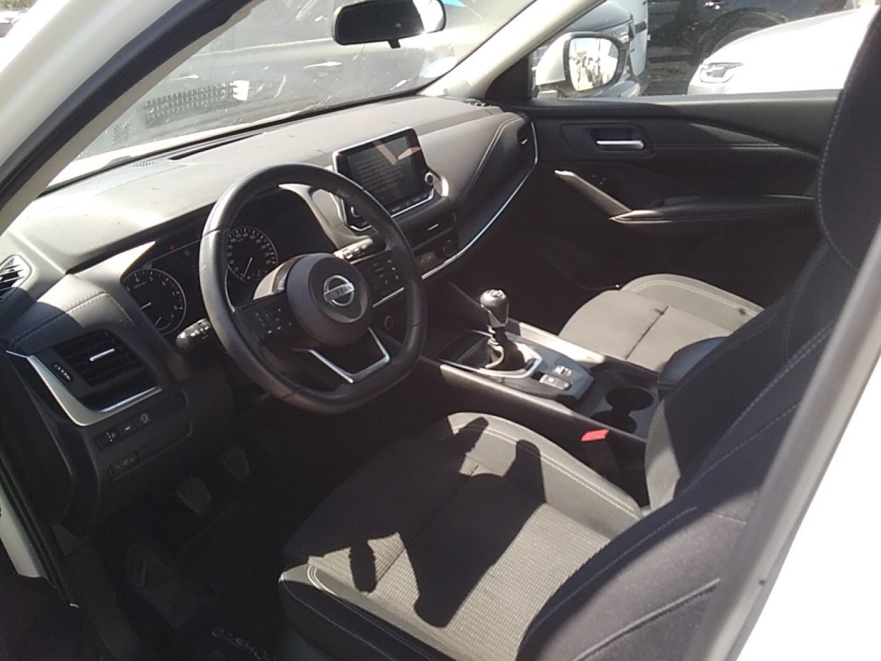 Renting Segunda Mano Nissan QashqaiDIG-T 103kW (140CV) mHEV 4×2 Acenta 
