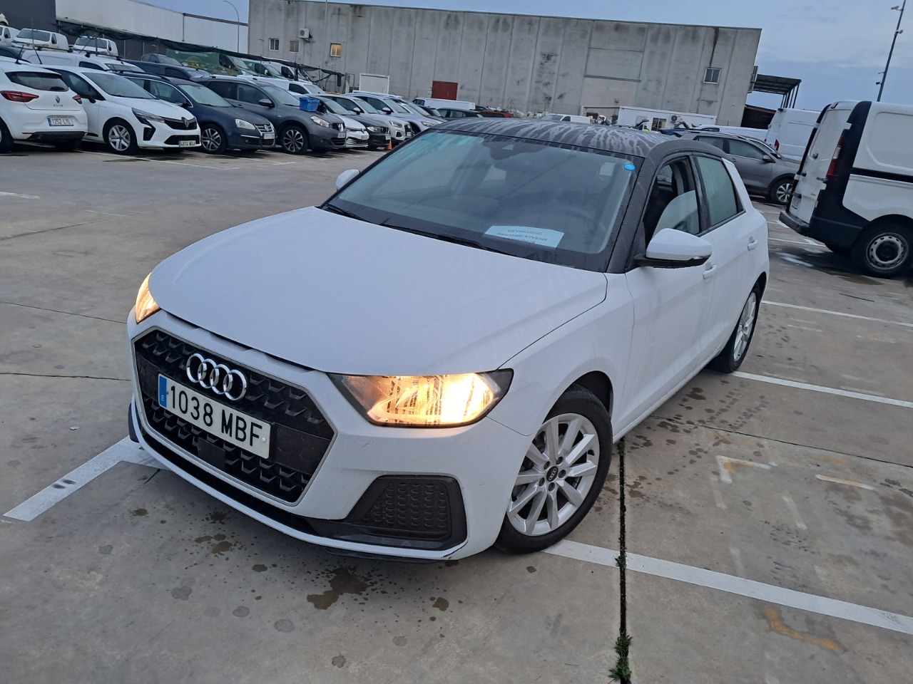 https://staticcdn.ald-automotive.es/vim/ce01b7794bb8430eba00e3b4df07d8df.JPG