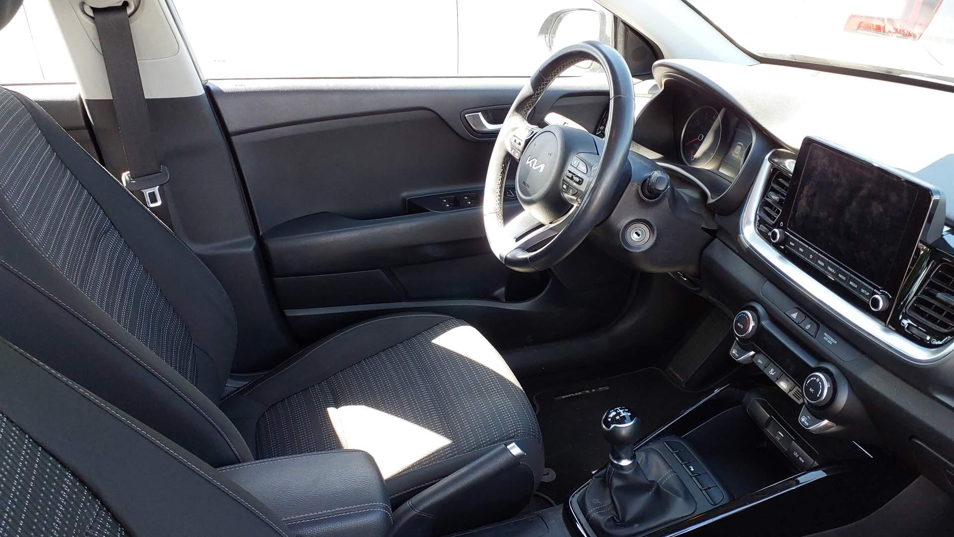 Renting Segunda Mano Kia Stonic1.2 DPi 62kW (84CV) Drive 