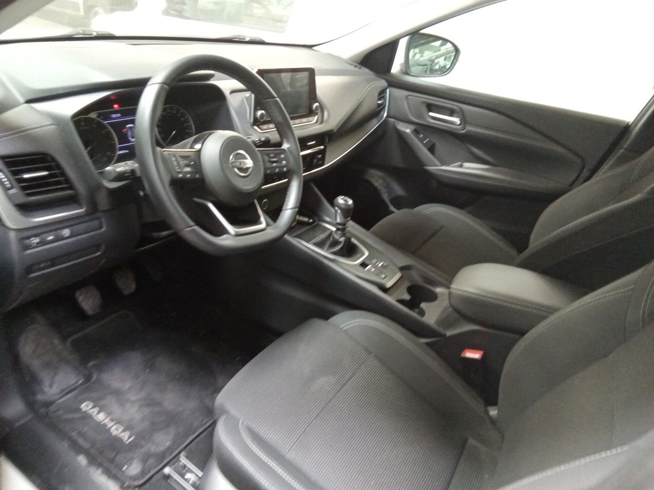 Renting Segunda Mano Nissan QashqaiDIG-T 103kW (140CV) mHEV 4×2 Acenta 
