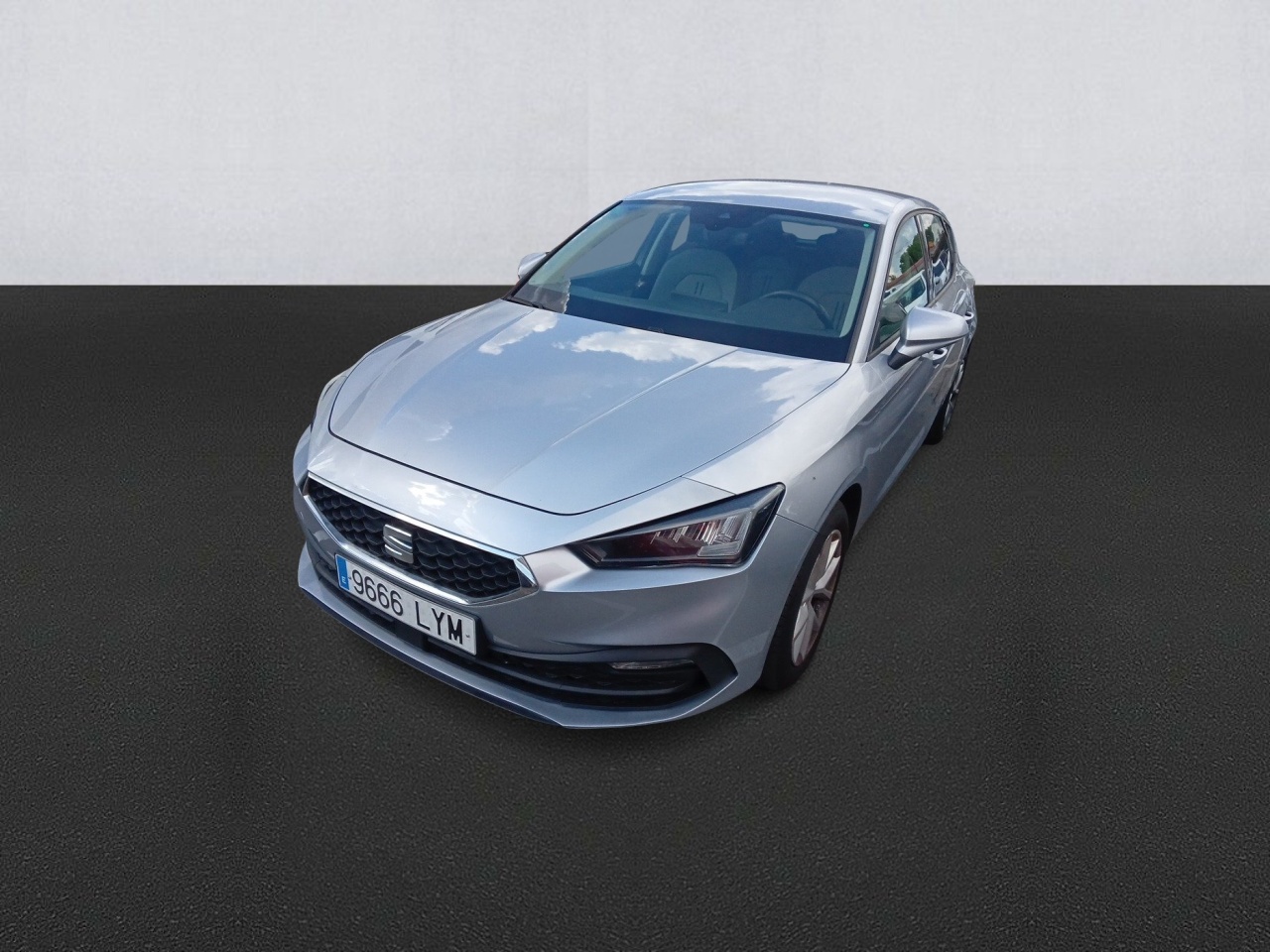 https://staticcdn.ald-automotive.es/vim/d7a7f1ef90f2408a8a14a9faea614879.JPG