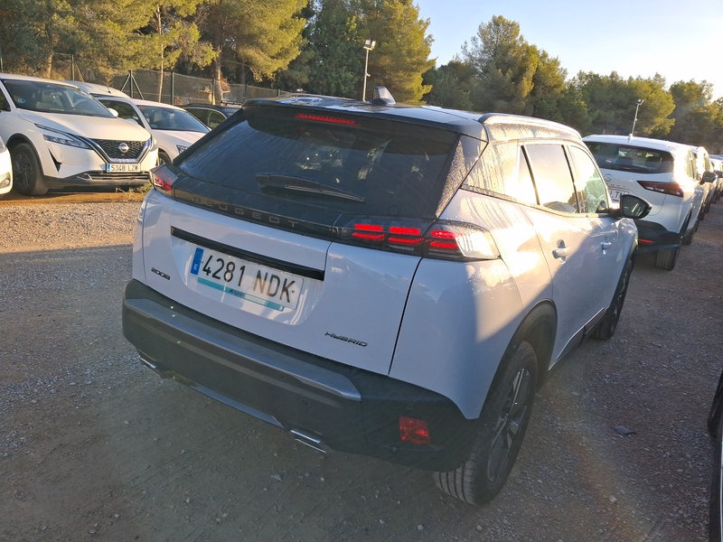 Renting Segunda Mano Peugeot 2008N2008 GT Hybrid 145 eDCS6 