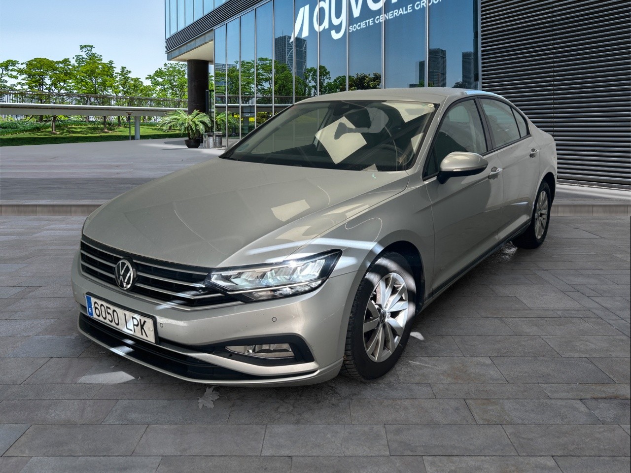 https://staticcdn.ald-automotive.es/vim/da11c2b372324ecebeacfb7057dea365.JPG