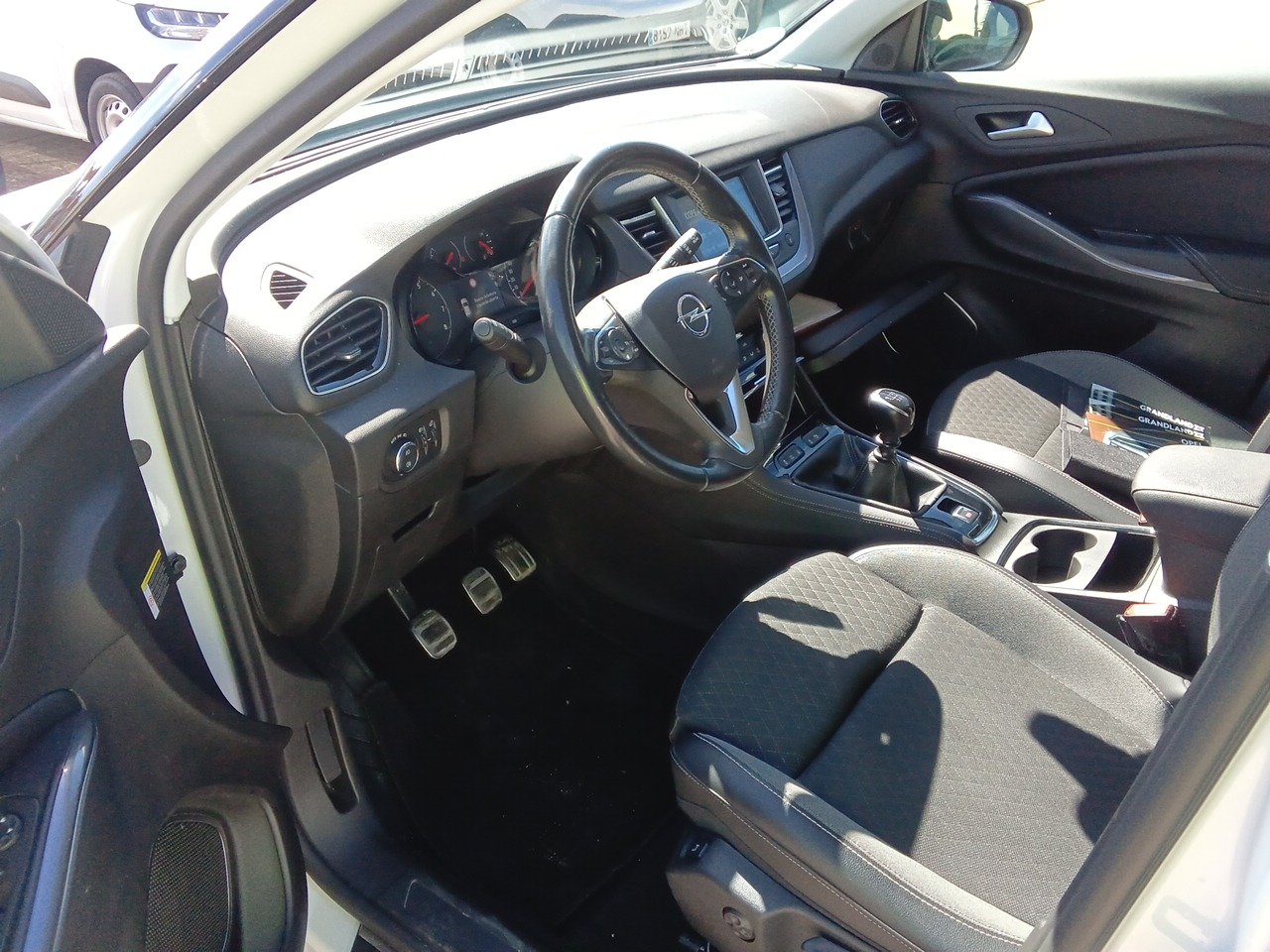 Renting Segunda Mano Opel GRANDLAND X1.5 CDTi Design & Tech 