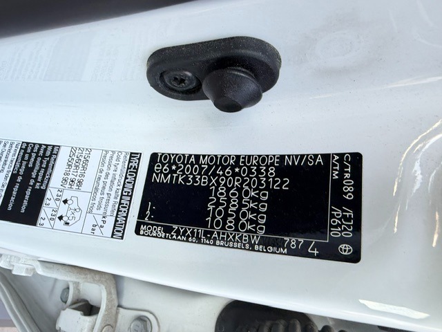 Renting Segunda Mano Toyota C-HR1.8 125H Advance 