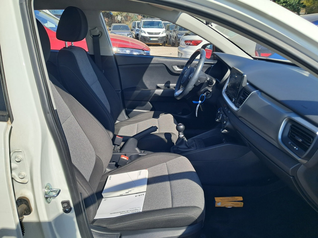 Renting Segunda Mano Kia Stonic1.2 DPi 62kW (84CV) Concept 