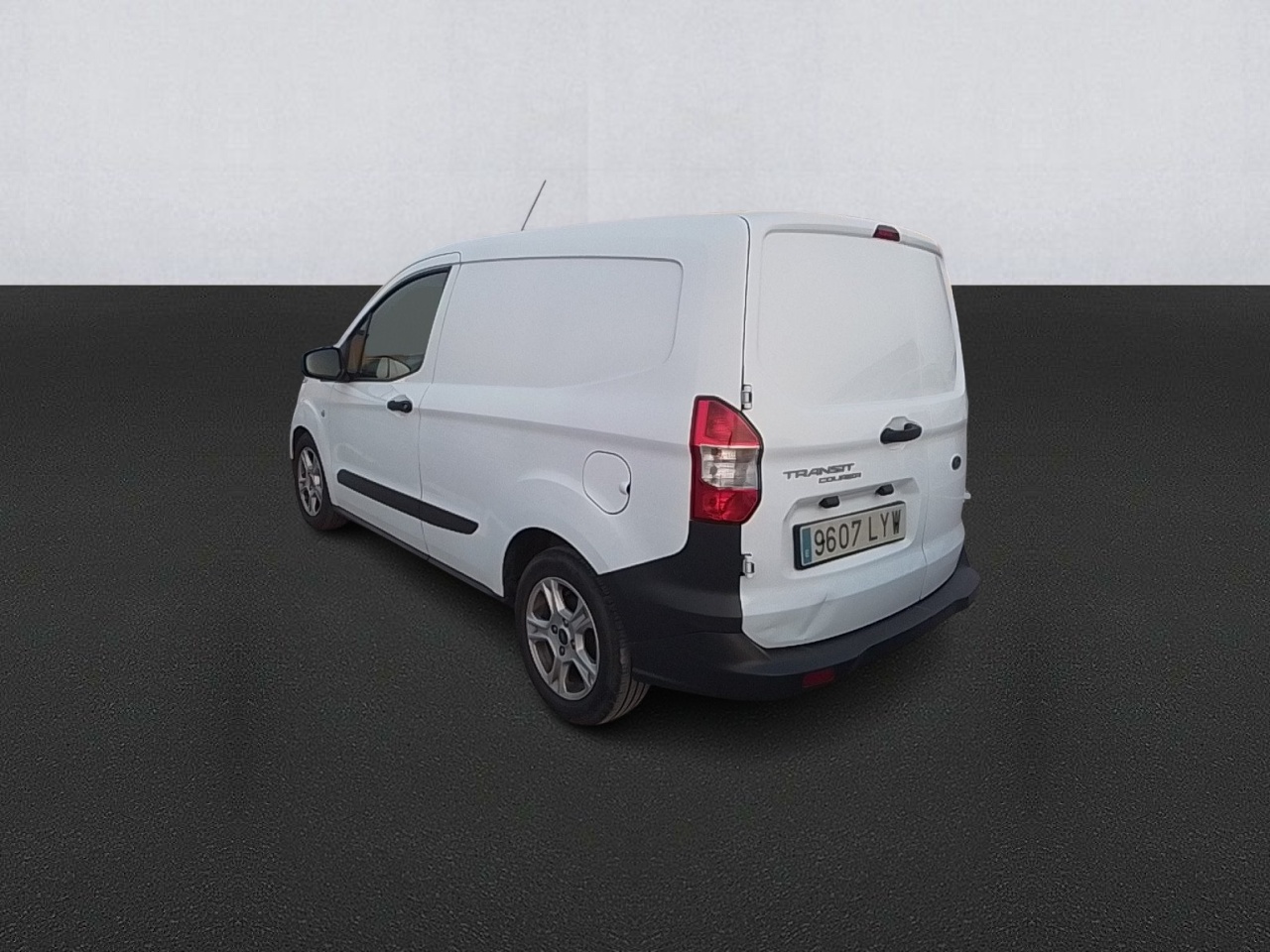 Renting Segunda Mano Ford TRANSIT COURIER Van1.5 TDCi 71kW Trend 