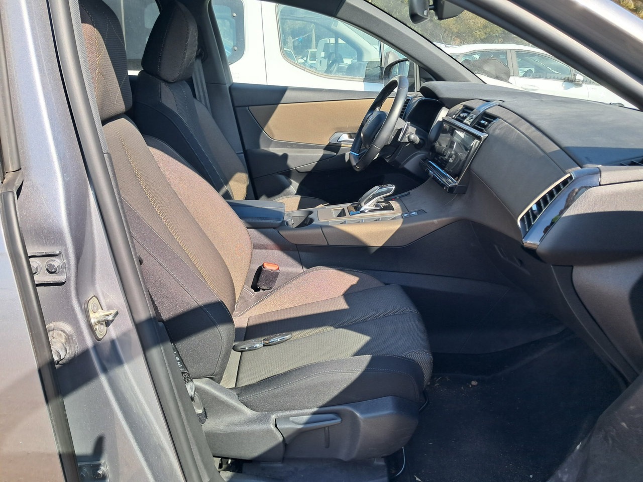 Renting Segunda Mano DS 7 CrossbackBlueHDi DE 96kW (130CV) AT Bastille + 