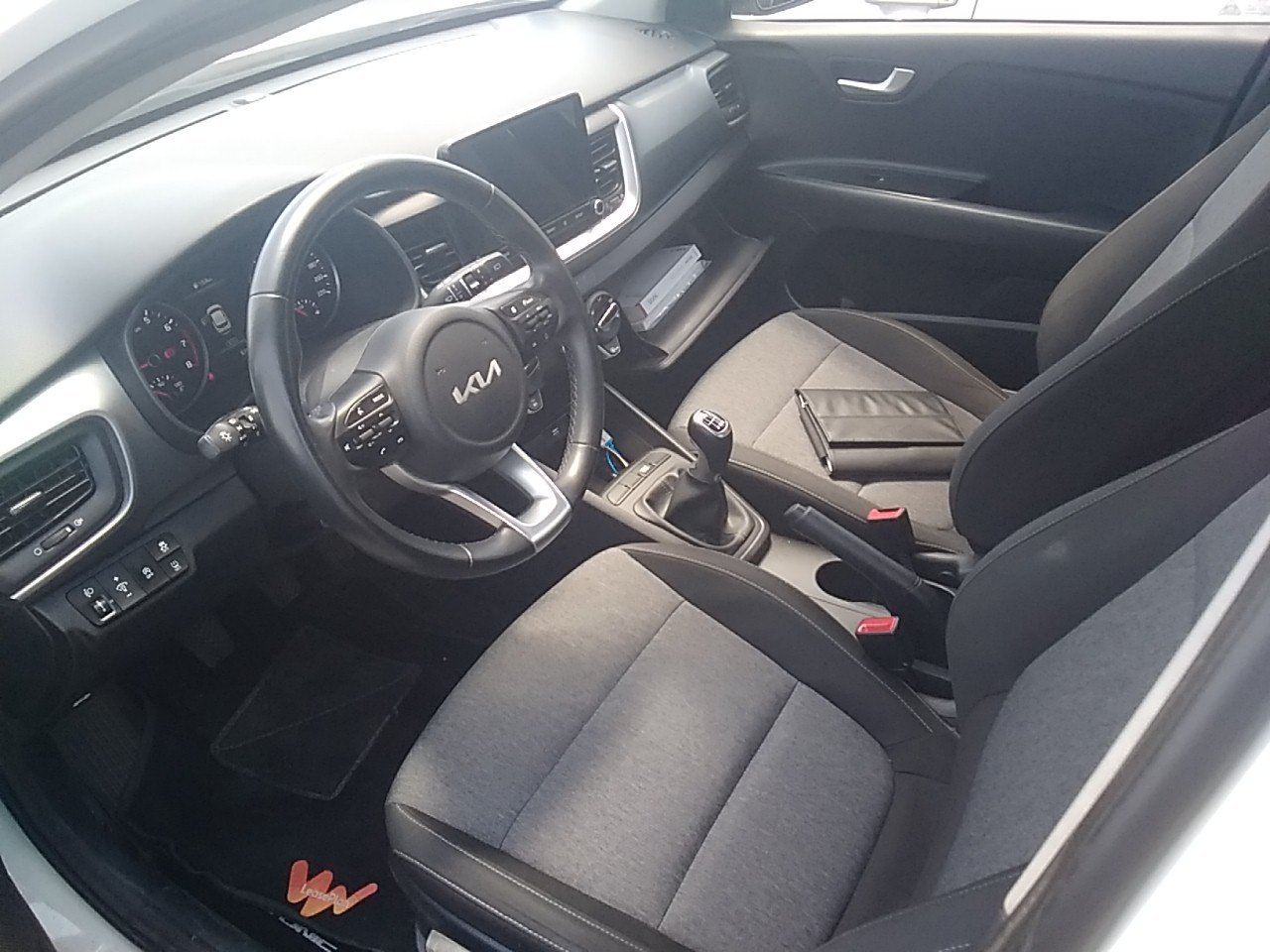 Renting Segunda Mano Kia Stonic1.0 T-GDi 74kW (100CV) MHEV iMT Concept 