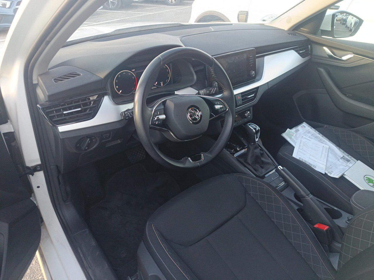 Renting Segunda Mano Skoda Kamiq1.0 TSI 81kW (110CV) DSG Emotion 