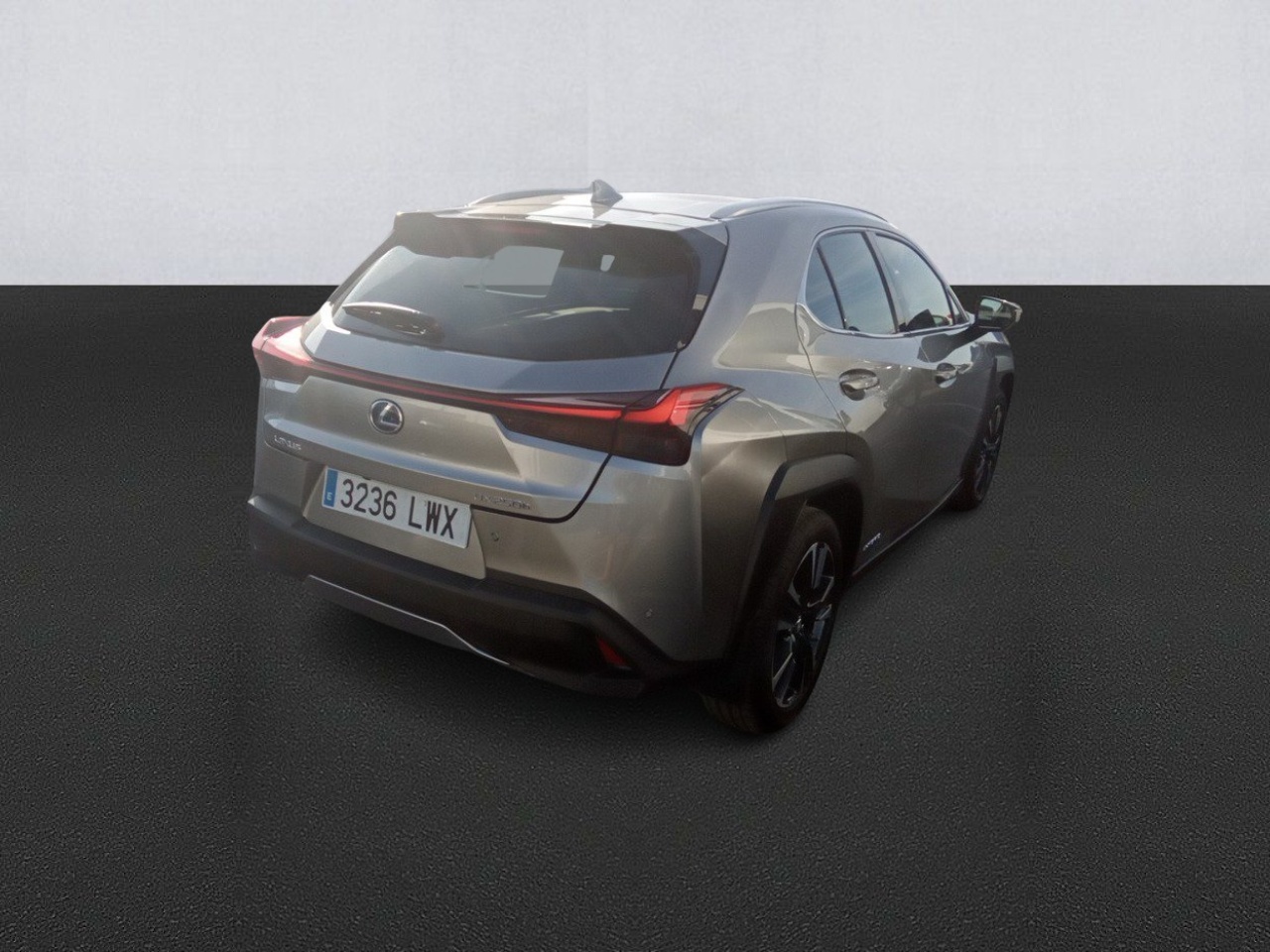 Renting Segunda Mano Lexus UX2.0 250h Premium 