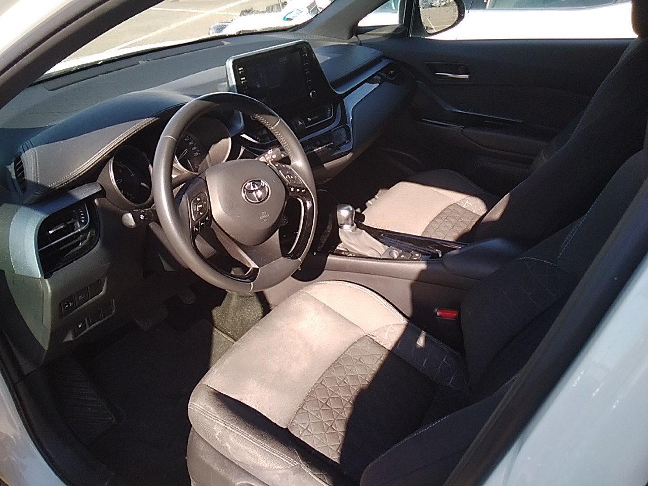 Renting Segunda Mano Toyota C-HR1.8 125H Advance 