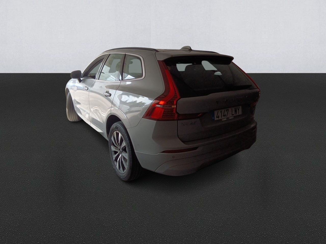 Renting Segunda Mano Volvo XC602.0 B4 D Momentum Pro Auto 